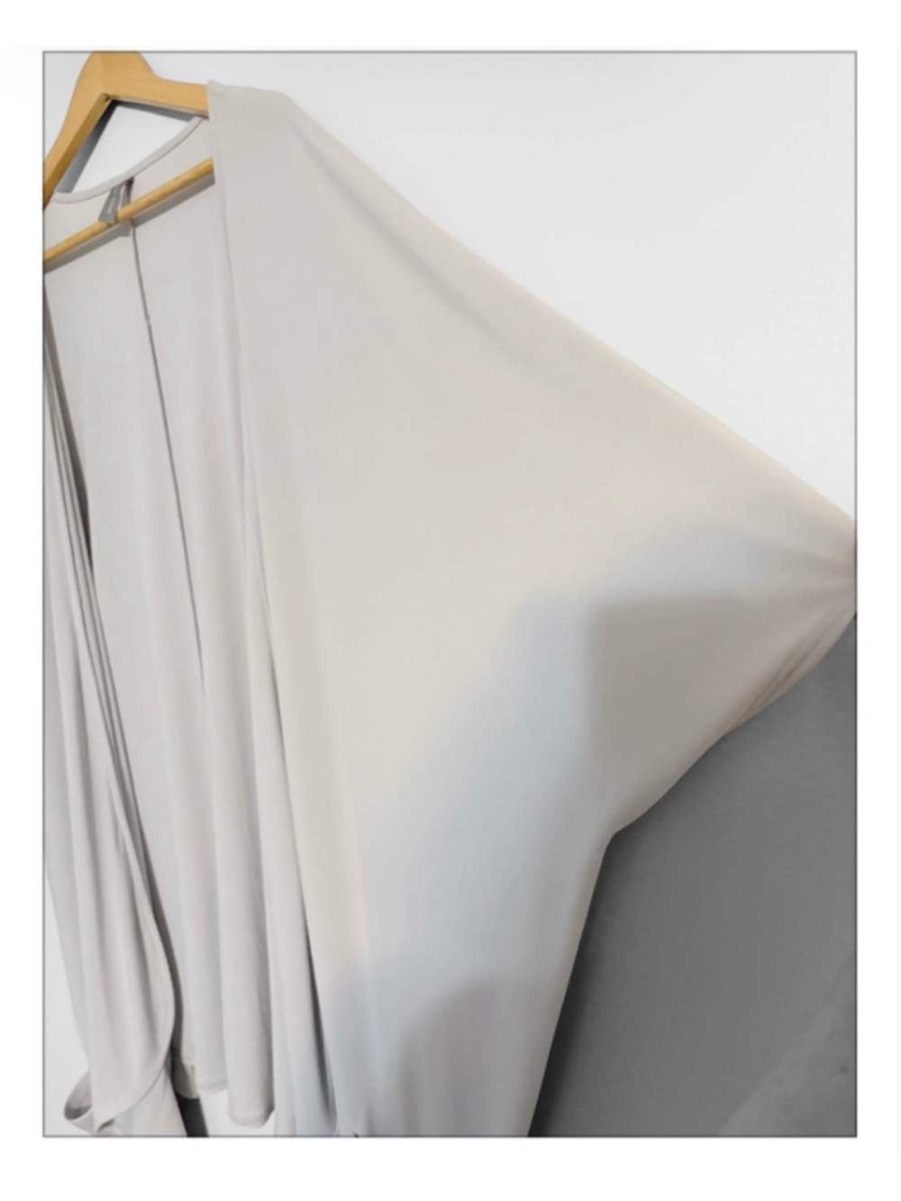 Last Tango Slinky Non Wrinkle Open Drape Cardigan - Picture 2 of 4